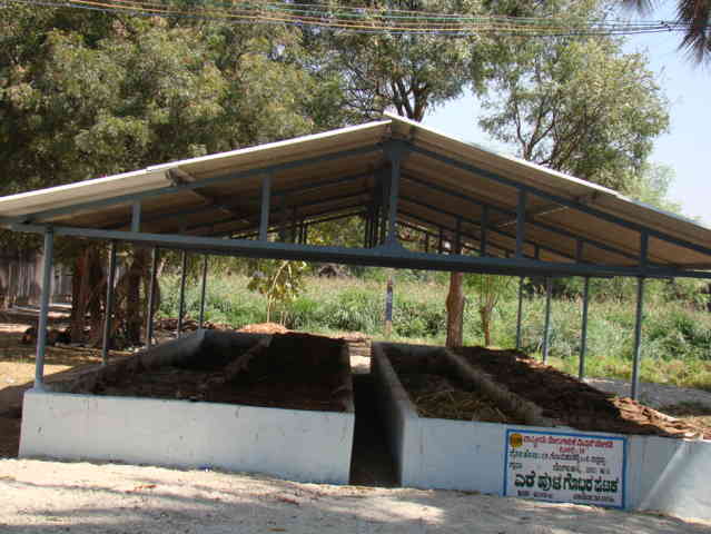 poultry manure used for composting 